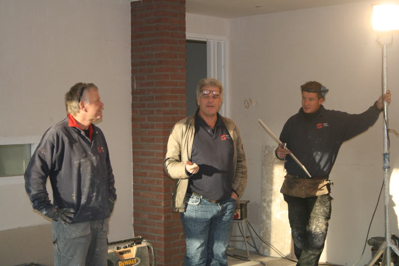 diverse_-_05_15_20121114_1430120657