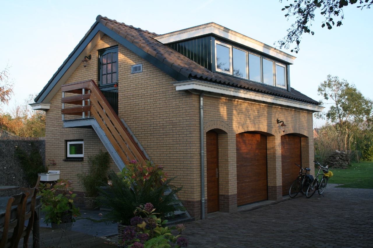 diverse_-_08_4_20121114_1195586782